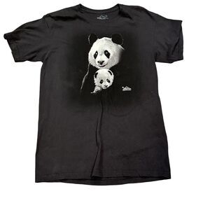 2007 The Mountain Brand Panda Nature Tshirt.‎  Size M.